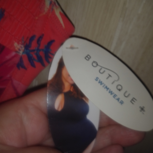 NWT Plus size 1X underwire swimsuit - Picture 3 of 12